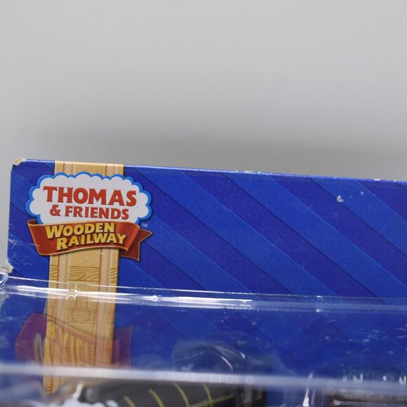 Hiro's Sticky Spill Fisher Price Thomas & Friends Wooden Railway Train Engine - Picture 3 of 11